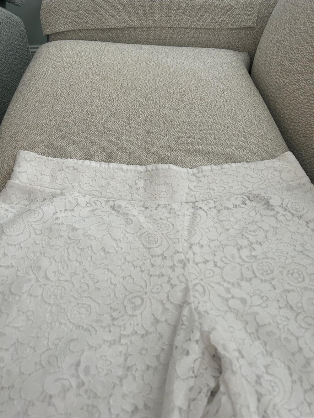 Isaac Mizrahi White Lace Wide-Leg Pants - Picture 3 of 4
